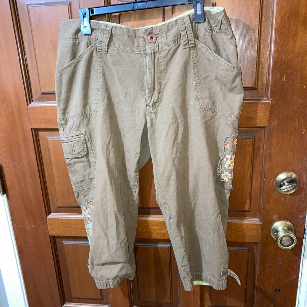 Cutest embroidered cargo khaki brown pants! Size 12! North river outfitters